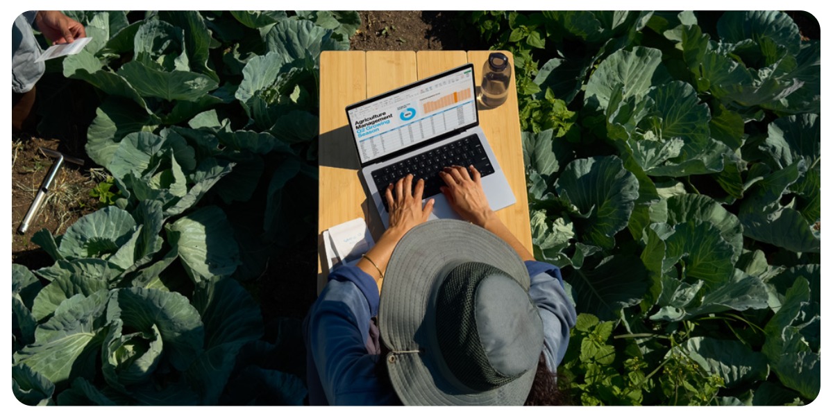 Apple-MacBook-Pro-16-2024-08