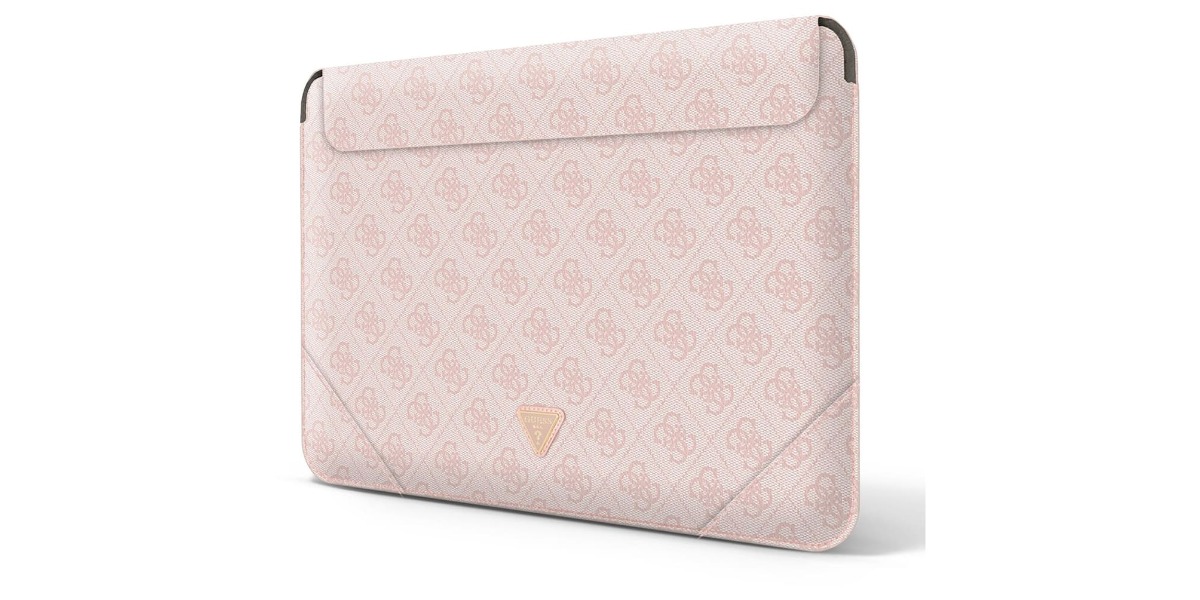 Guess-Sleeve-4G-with-Triangle-metal-logo-GUCS14P4TP-02